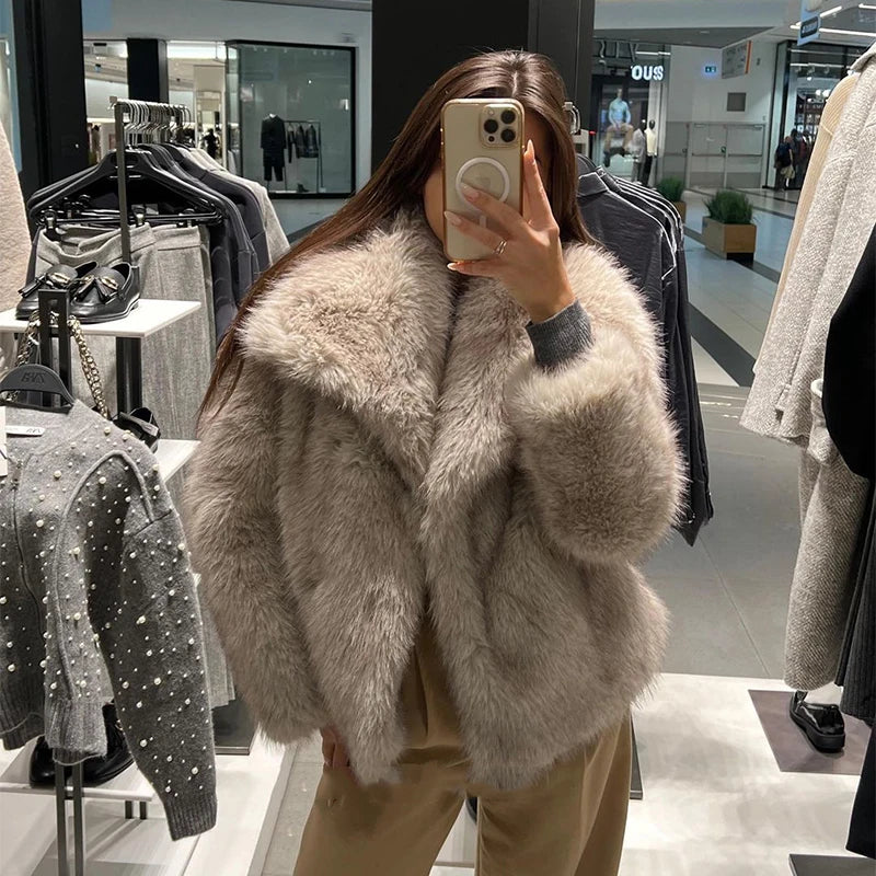 2024 Winter New Fashion Gradient Fluffy Fur Coat Women High Street Luxury Big Fur Collar Faux Fox Fur Jacket Female Overcoats